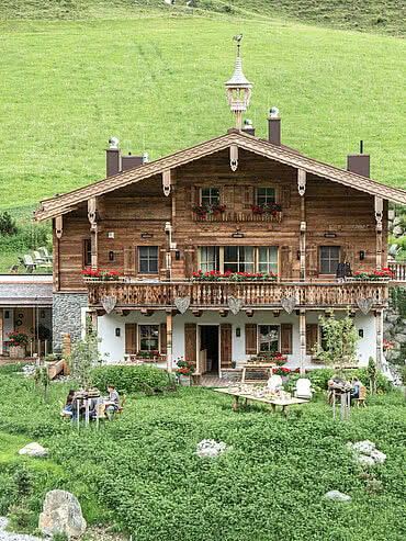 Absolute Privatsphäre Außenansicht der luxuriösen Schmiedalm - dem Chalet in Saalbach Hinterglemm